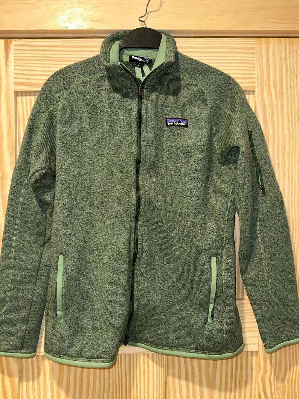 Patagonia Women's Green Full-Zip Fleece Jacket